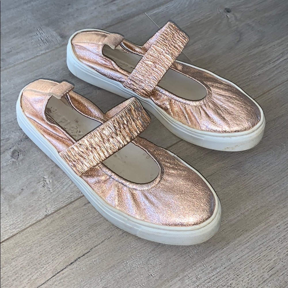 The Flexx Pink Metallic Shoes size 6/6.5